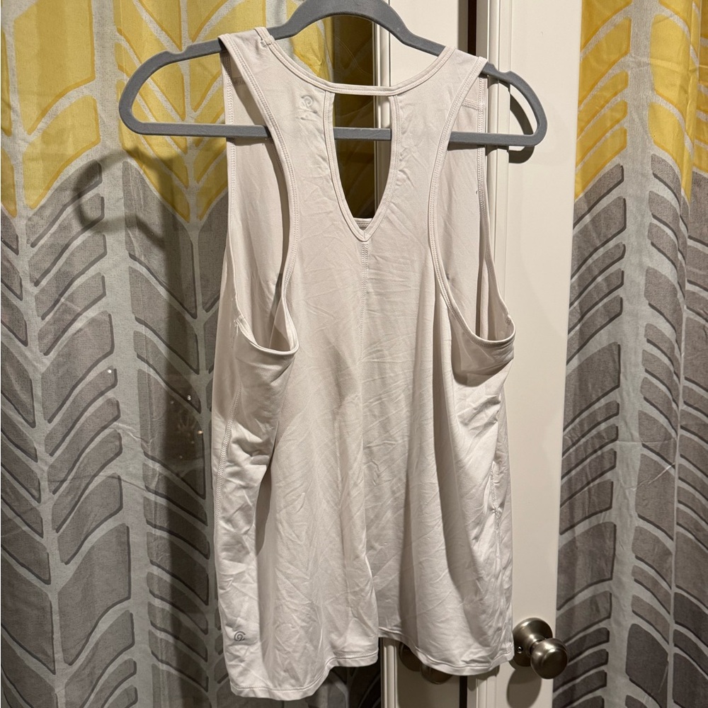 Yoga top - Picture 4 of 4